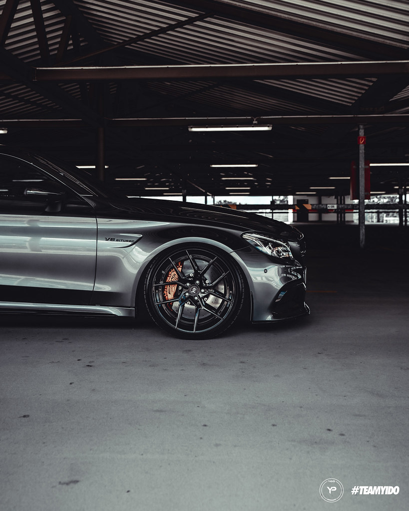 MERCEDES-BENZ C63S COUPE